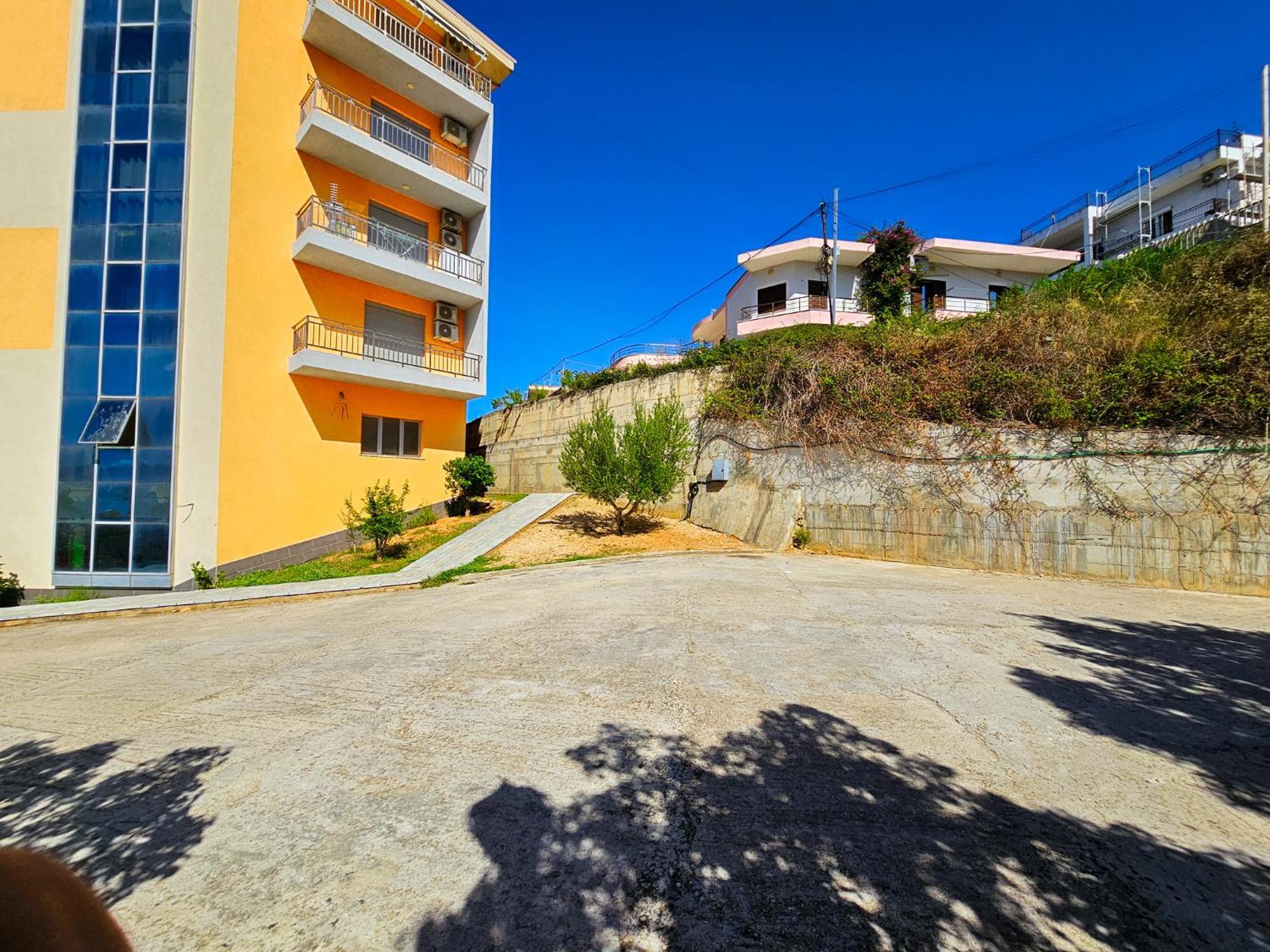 Iris 2 * Vlorë